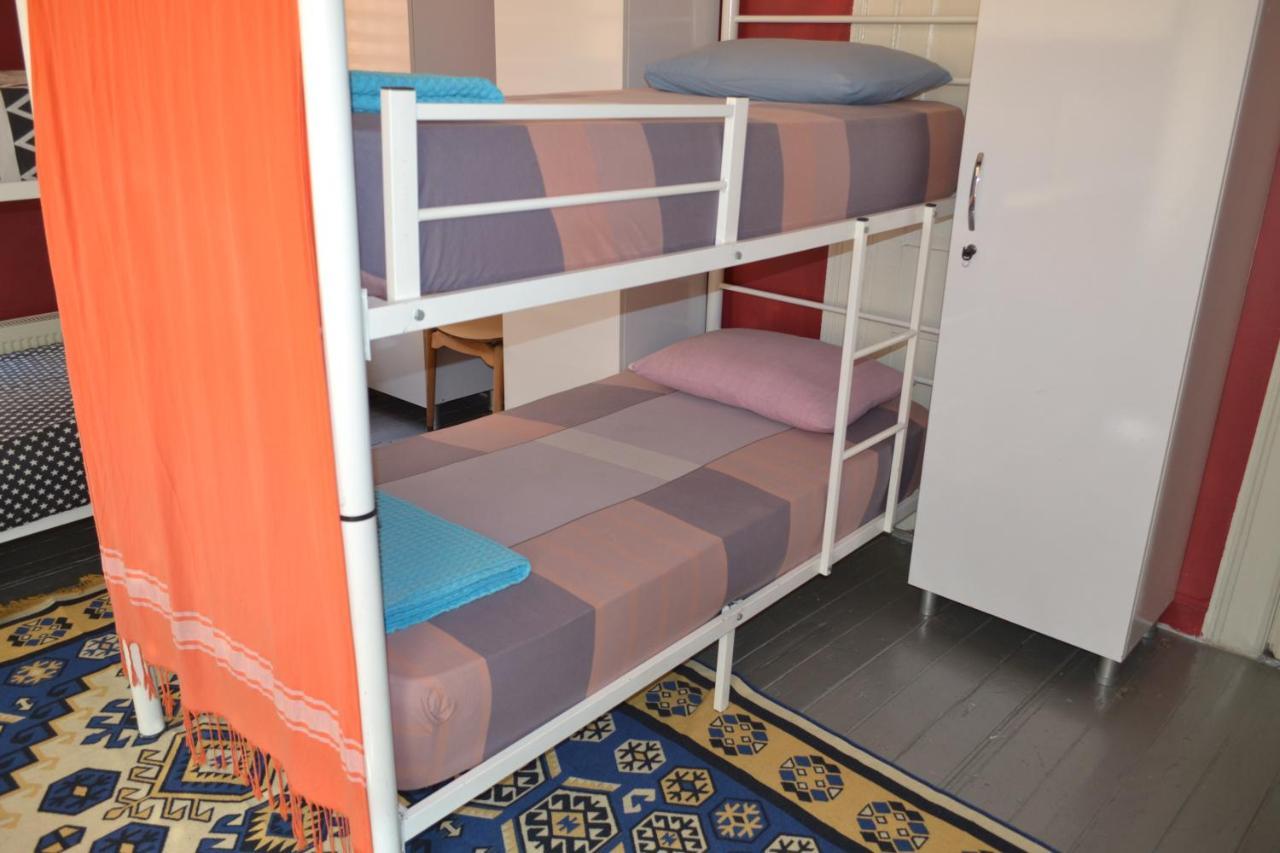 My Happy Home Hostel อิซมีร์ ภายนอก รูปภาพ